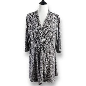 Rene Rofe Sleepwear Women's L Animal Print Short Robe Black‎ Tan Cheetah Leopard